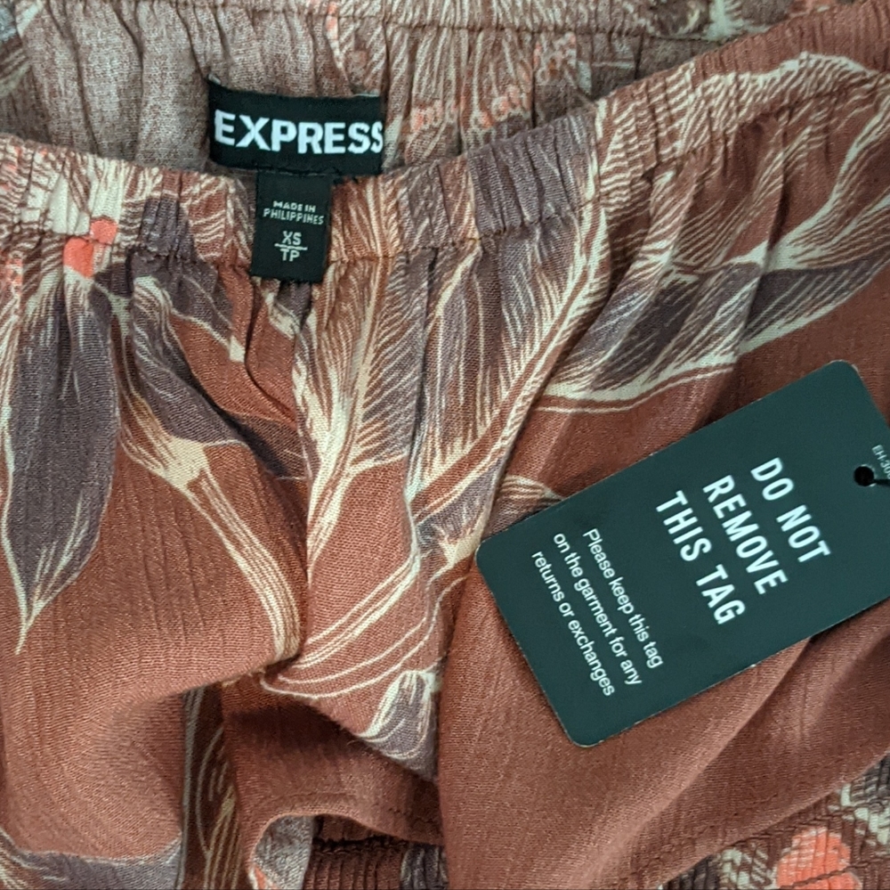 NWT: Express Floral Short Summer Dress XS - Picture 2 of 4